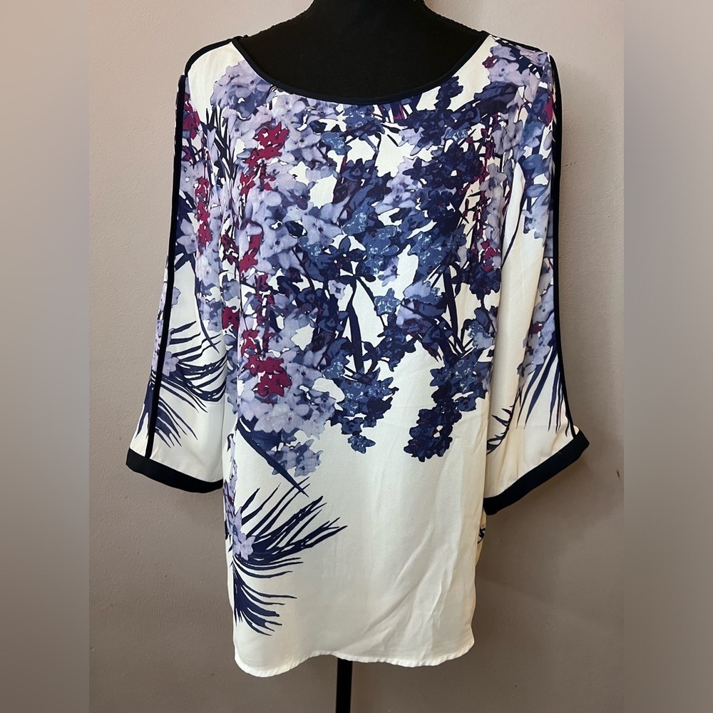Adrianna Papell Blouse 3/4 Sleeve White, Blue, & Purple Floral Women’s Size M
